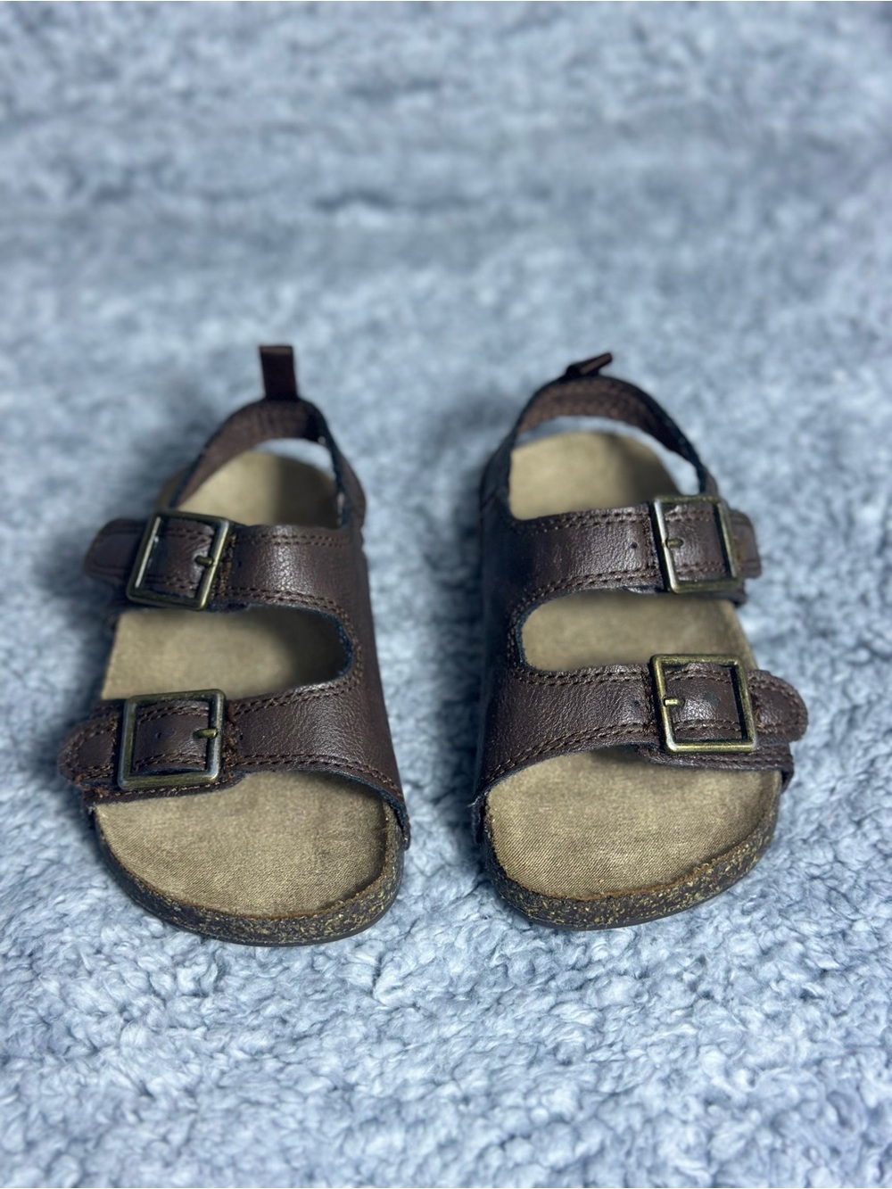 Cute OshKosh Toddler Boy Brown Strappy Sandals - Size 6M